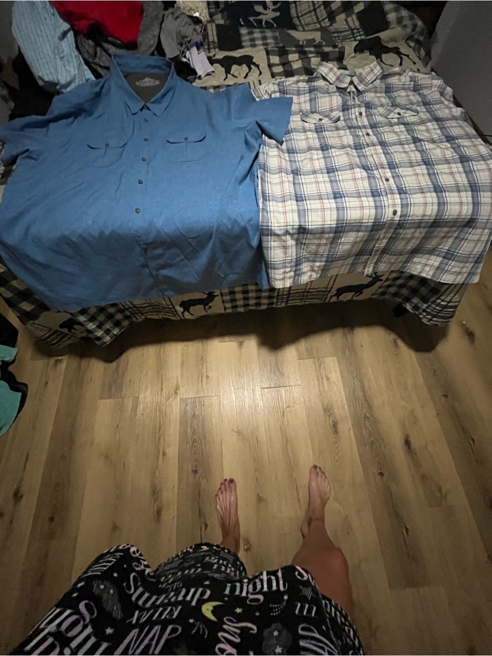 (2) EUC MENS BUTTON DOWN SIZE 4 XL